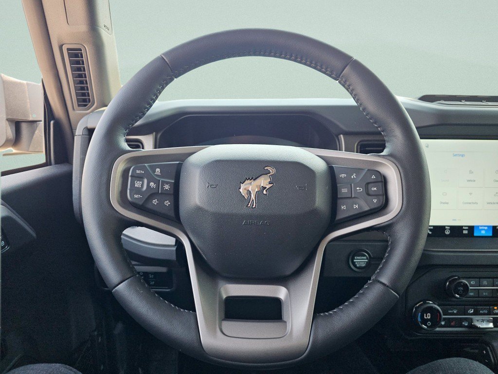 New 2026 Marsh Gray Ford Badlands image 32