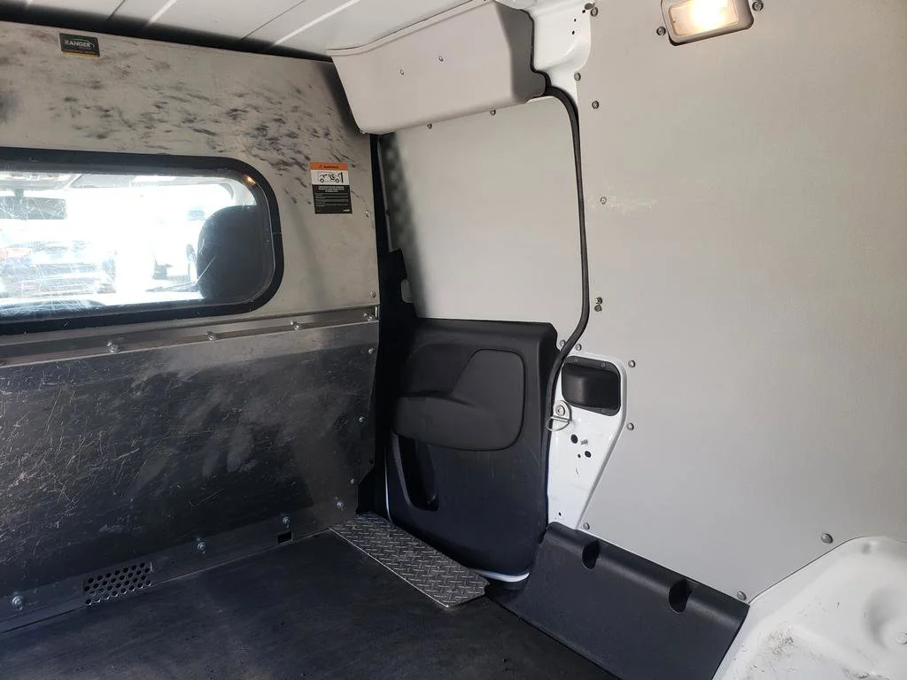 Used 2022 Bright White Ram Tradesman image 14