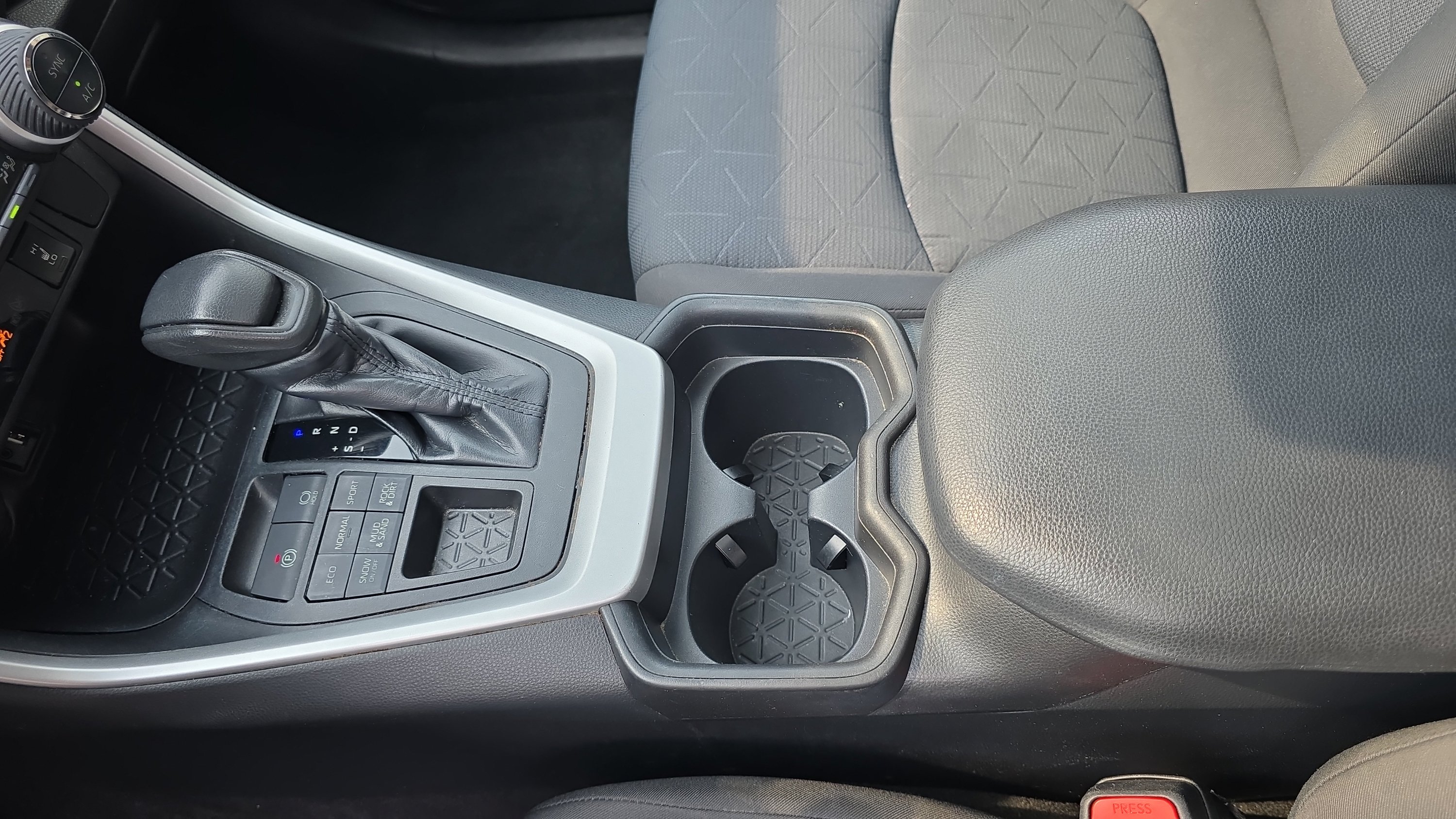 Used 2019 Gray Toyota XLE AWD image 11
