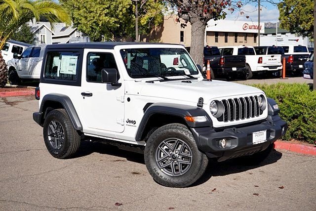 New 2026 Bright White Clear-Coat Exterior Paint Jeep Sport image 3