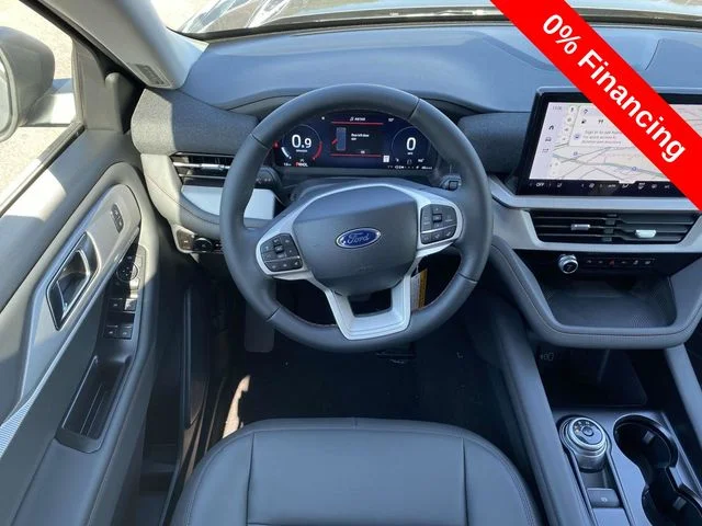 New 2026 Space White Metallic Ford Active image 4