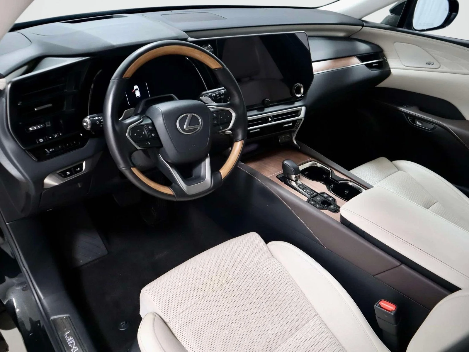 Used 2025 Caviar Lexus RX 450h+ Luxury image 26