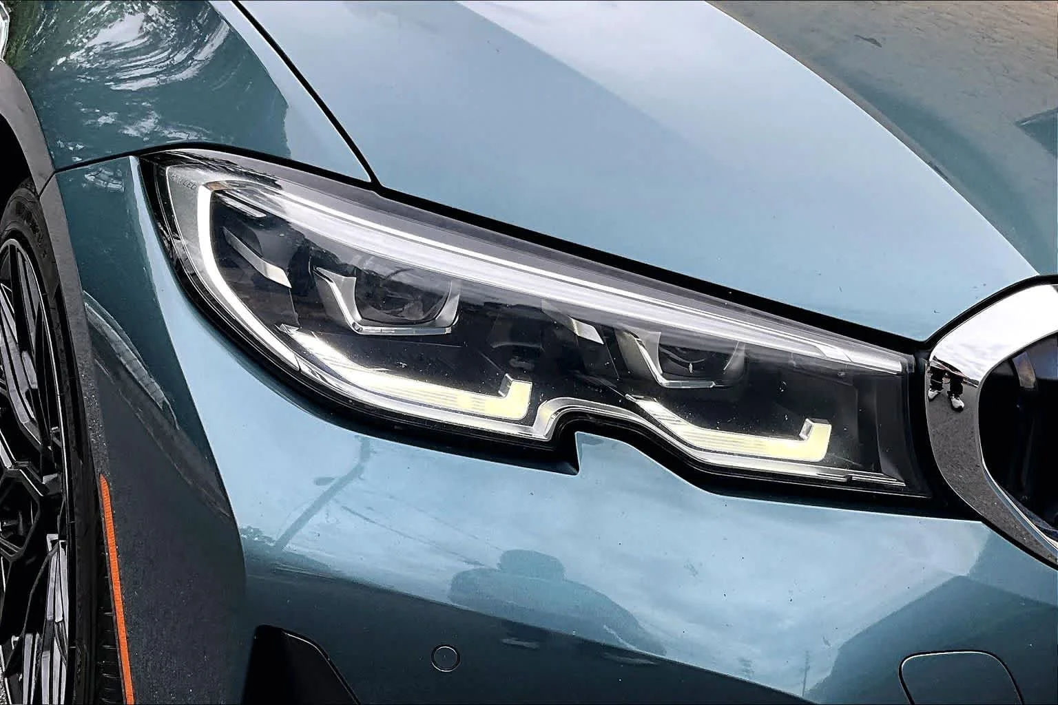 Used 2020 Blue Ridge Mountain Metallic BMW 330i xDrive image 28