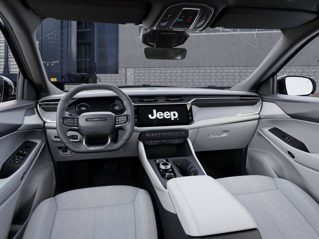 New 2026 Diamond Black Crystal Pearl-Coat Exterior Paint Jeep Laredo image 36