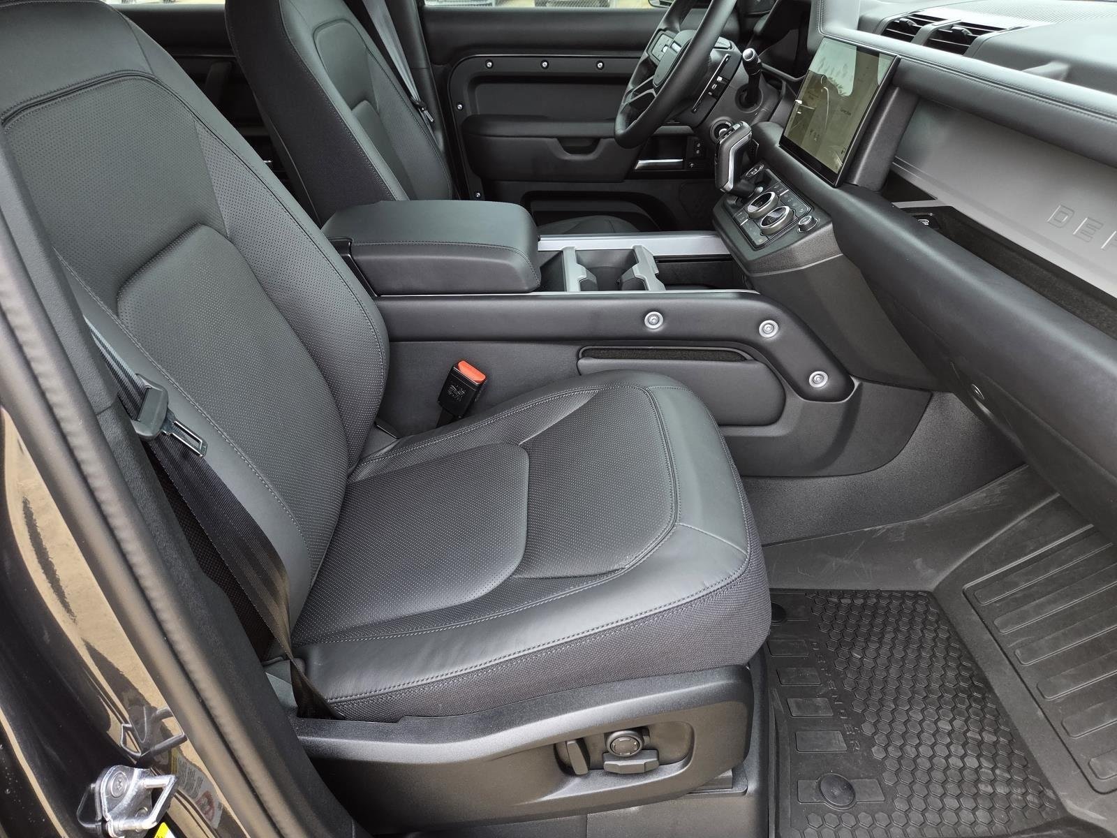 Used 2025 Carpathian Grey Premium Metallic Land Rover V8 image 48