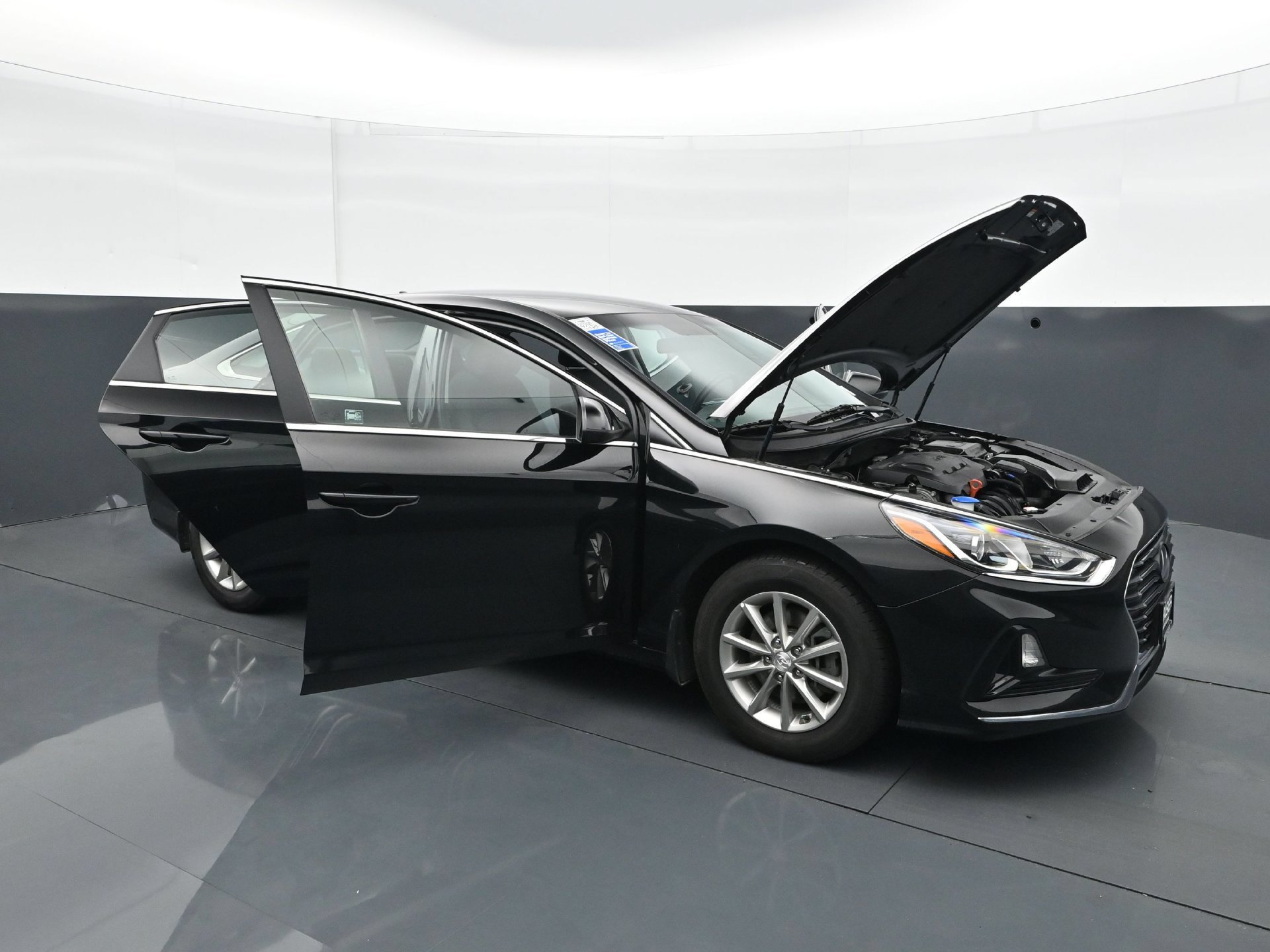 Used 2019 Phantom Black Hyundai SE 2.4L image 33