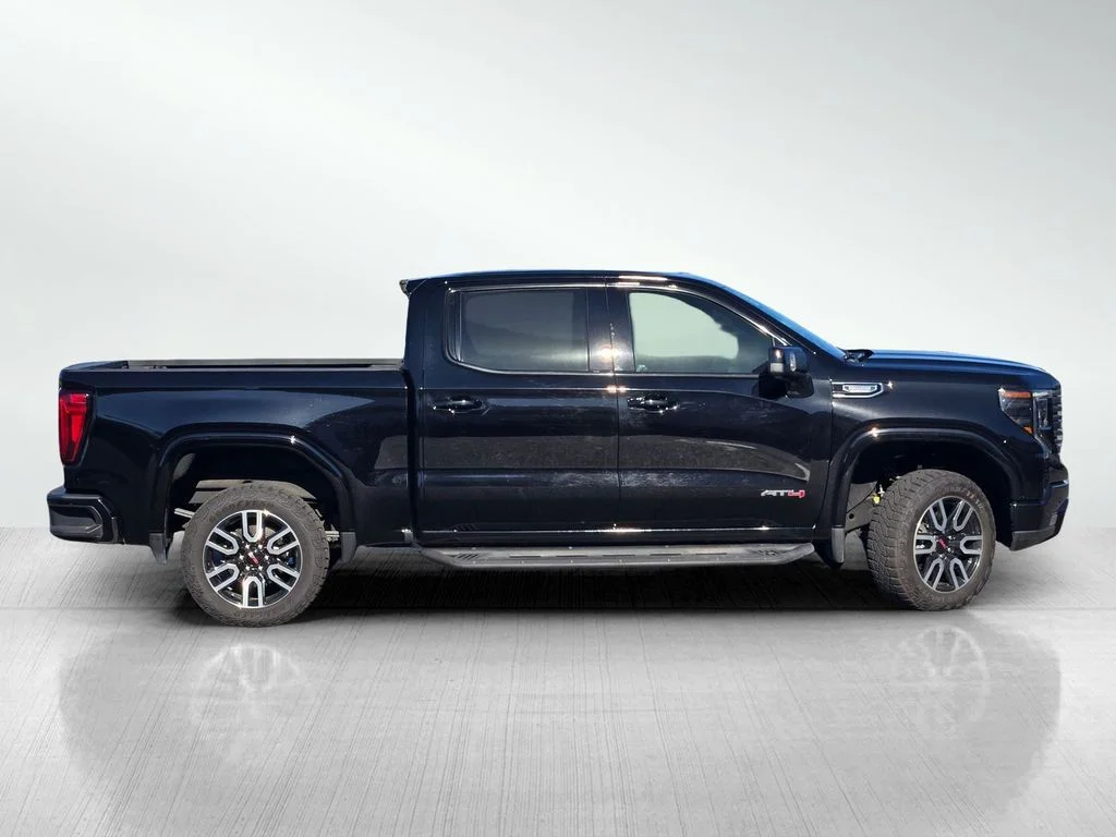 Used 2025 Onyx Black GMC AT4 image 3