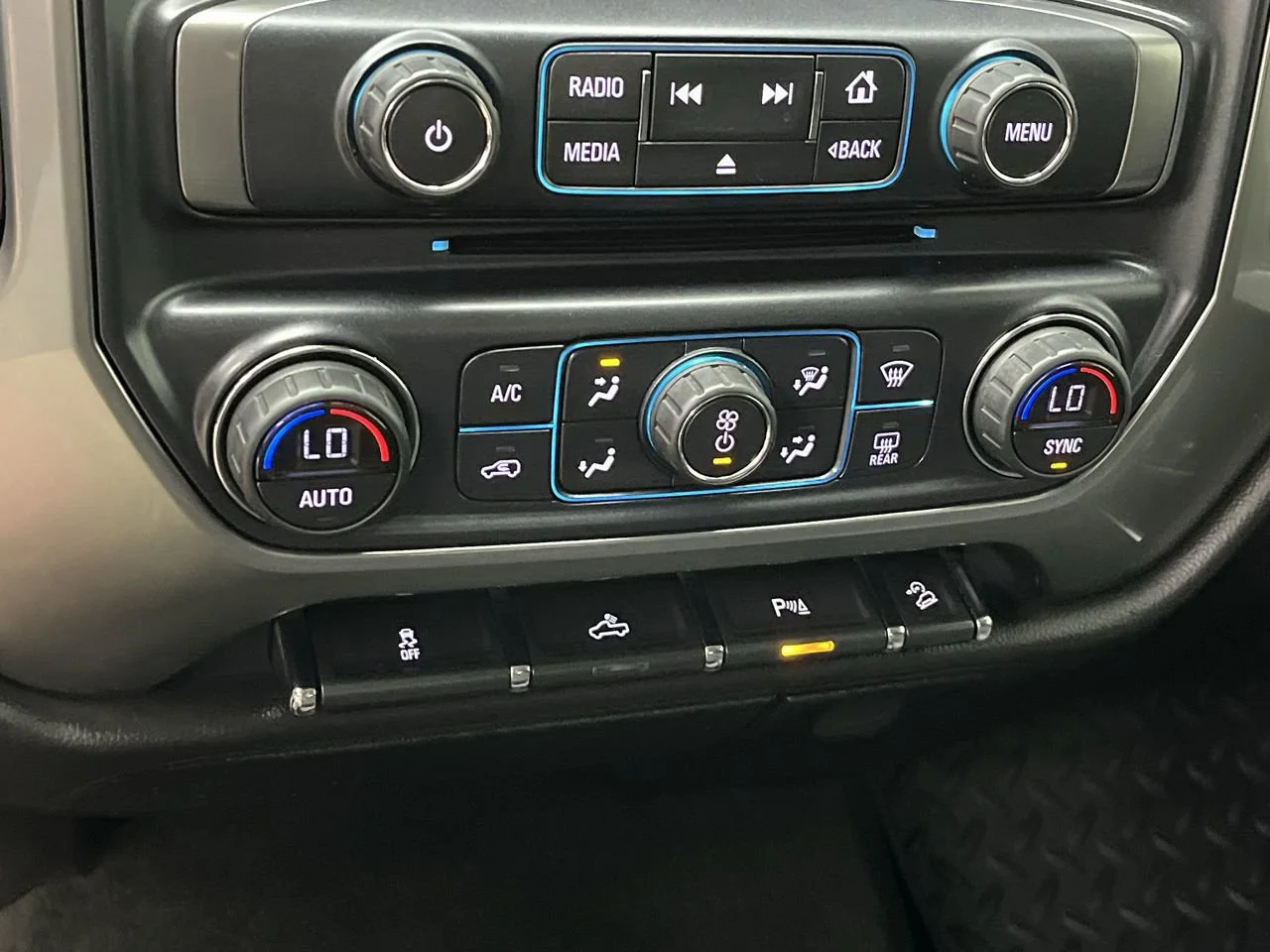 Used 2017 BLACK Chevrolet LT image 20