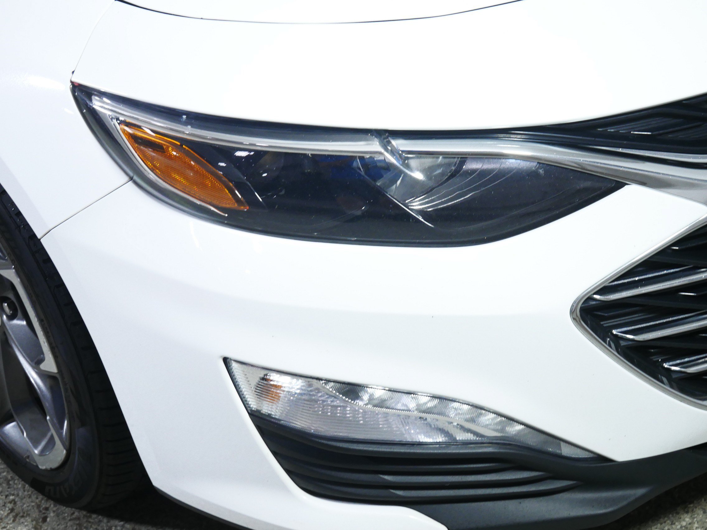 Used 2020 SUMMIT WHITE Chevrolet LT image 16
