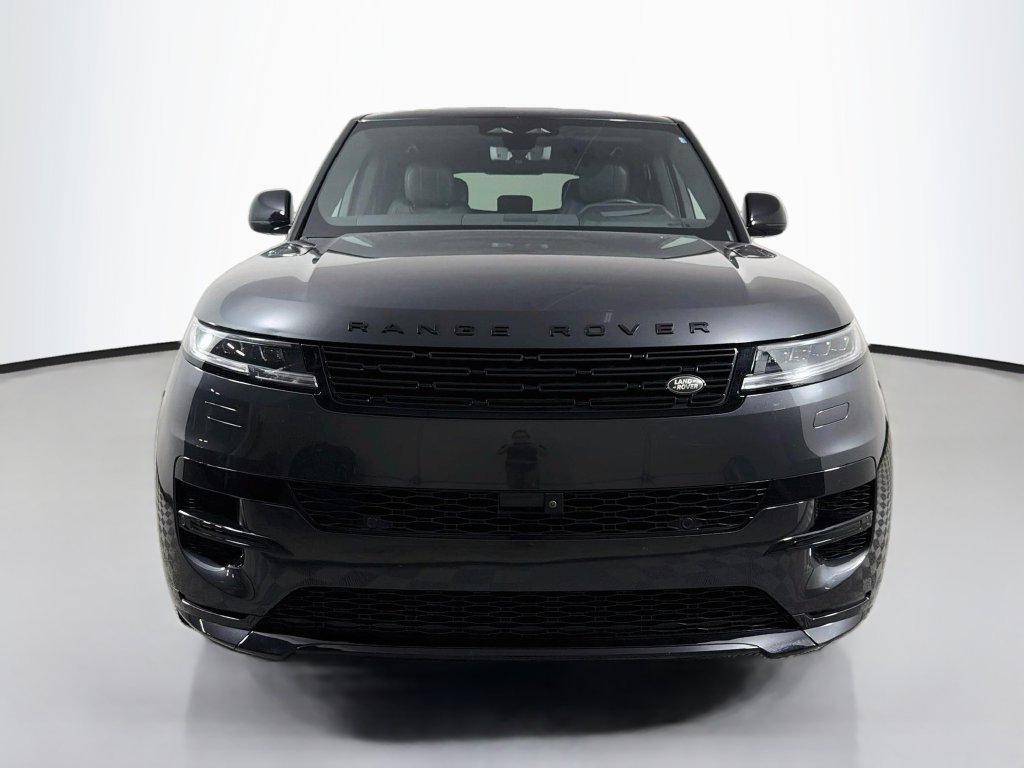 Used 2025 Gray Land Rover Dynamic SE image 2
