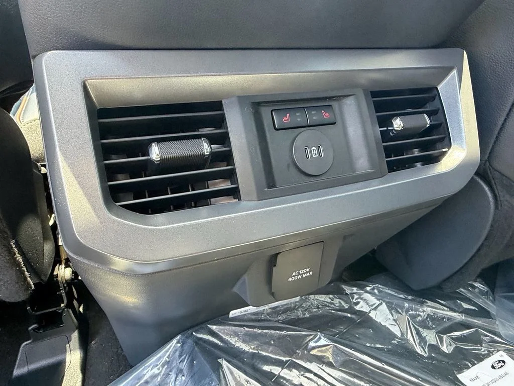 New 2026 Avalanche Ford F-250® Lariat® image 11