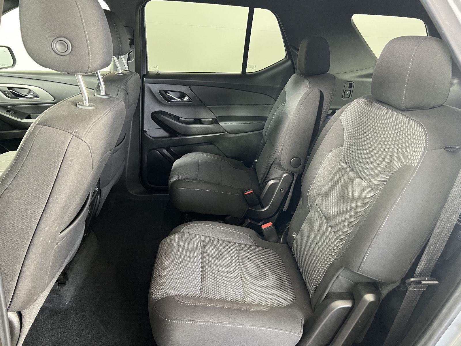 Used 2023 Sterling Gray Metallic Chevrolet LT Cloth image 18