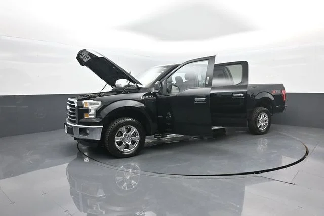 Used 2016 Shadow Black Ford XLT image 33