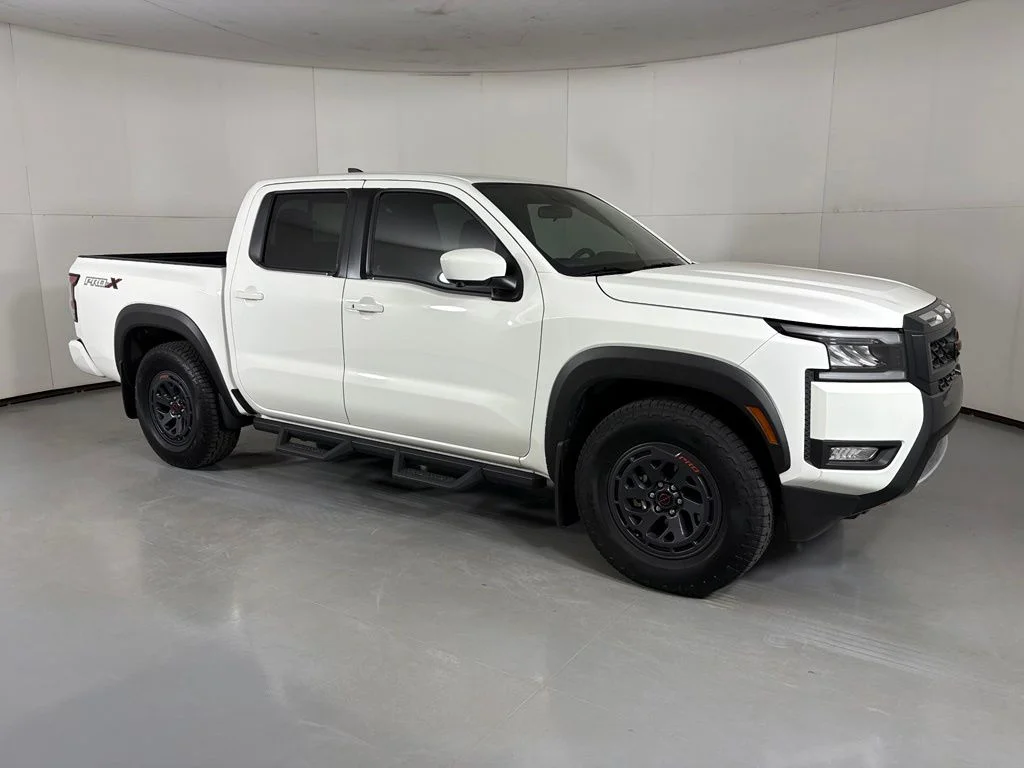 New 2026 Glacier White Nissan Crew Cab PRO-X® image 9
