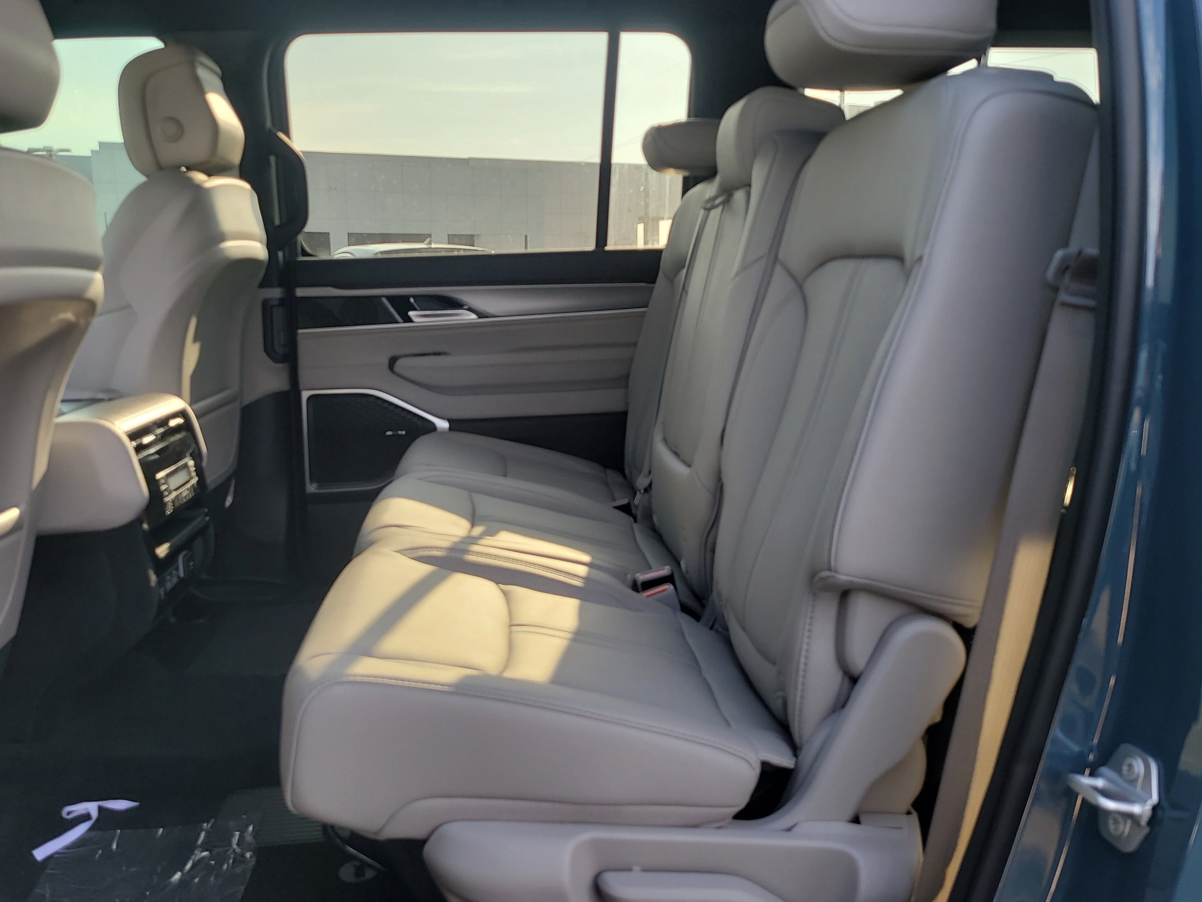 New 2026 Steel Blue Jeep Limited Altitude image 11