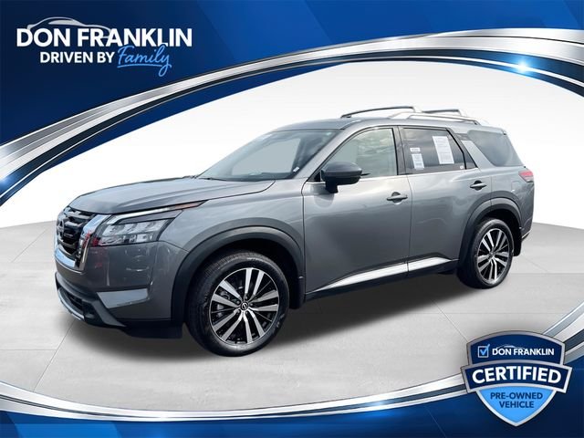 Used 2025 Gray Nissan Platinum image 1