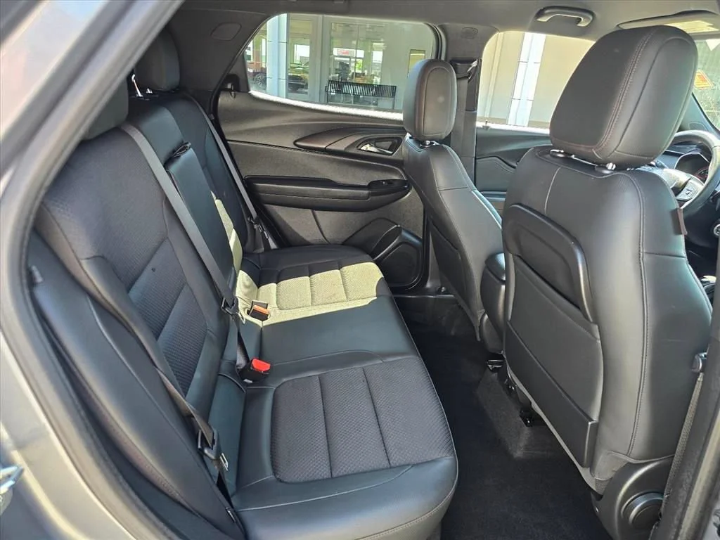Used 2021 SATIN STEEL METALLIC Chevrolet RS image 13