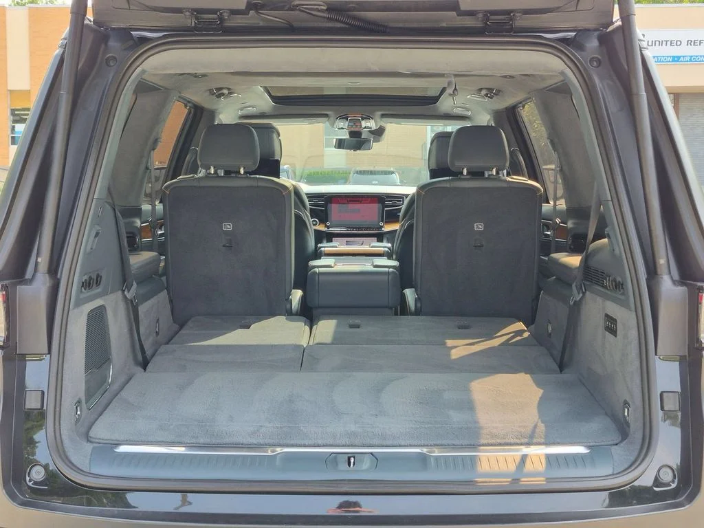 Used 2022 Black Jeep Series II image 6