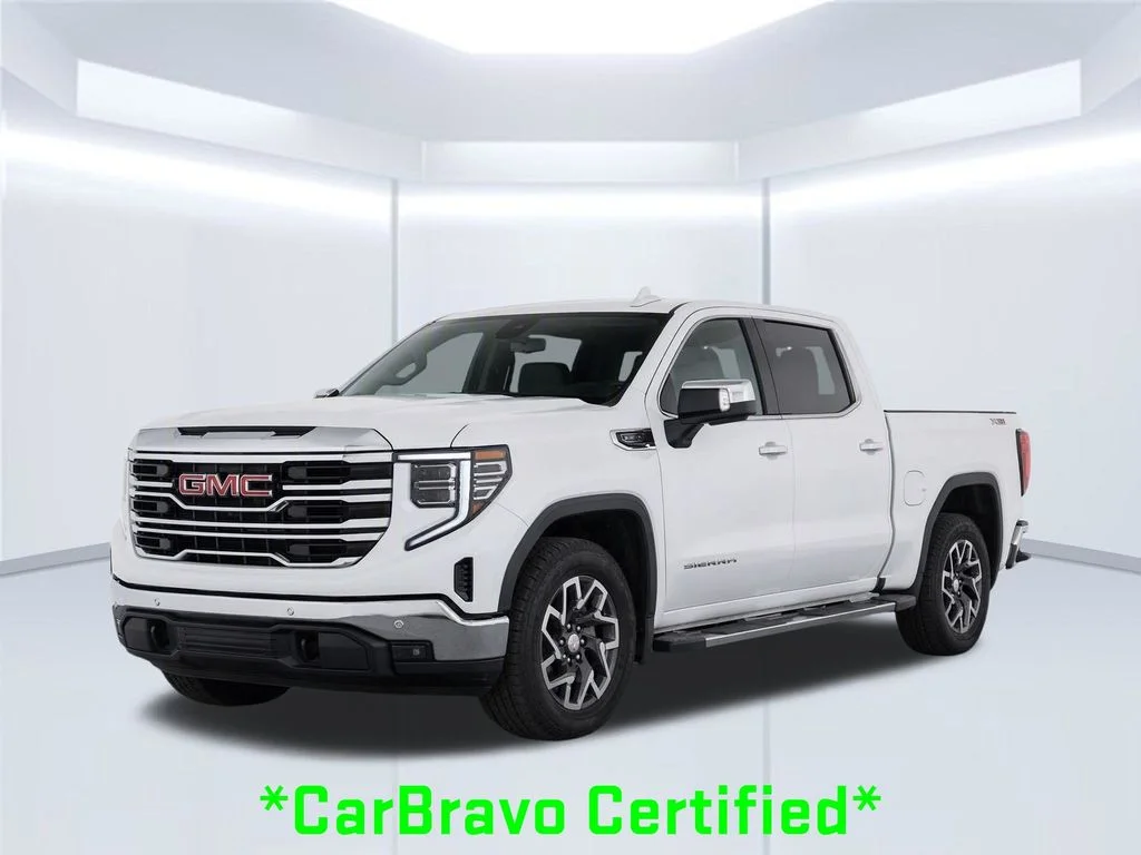 Used 2022 White GMC SLT image 2