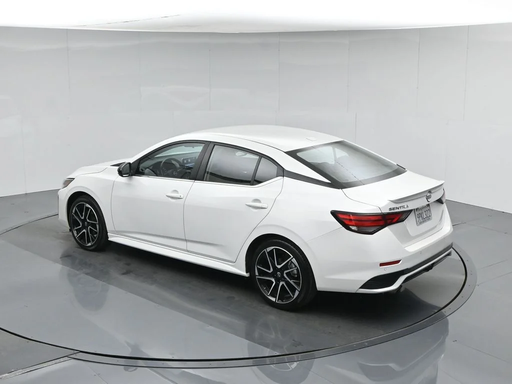 Used 2024 White Nissan SR image 43