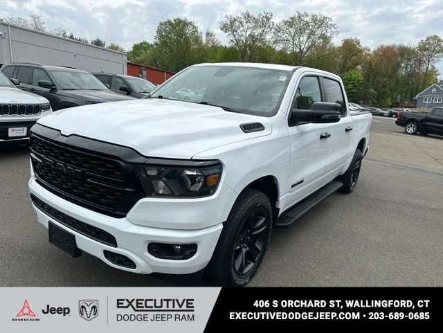 2023 RAM 1500 Big Horn/Lone Star 4x4 Crew Cab 5'7's photo