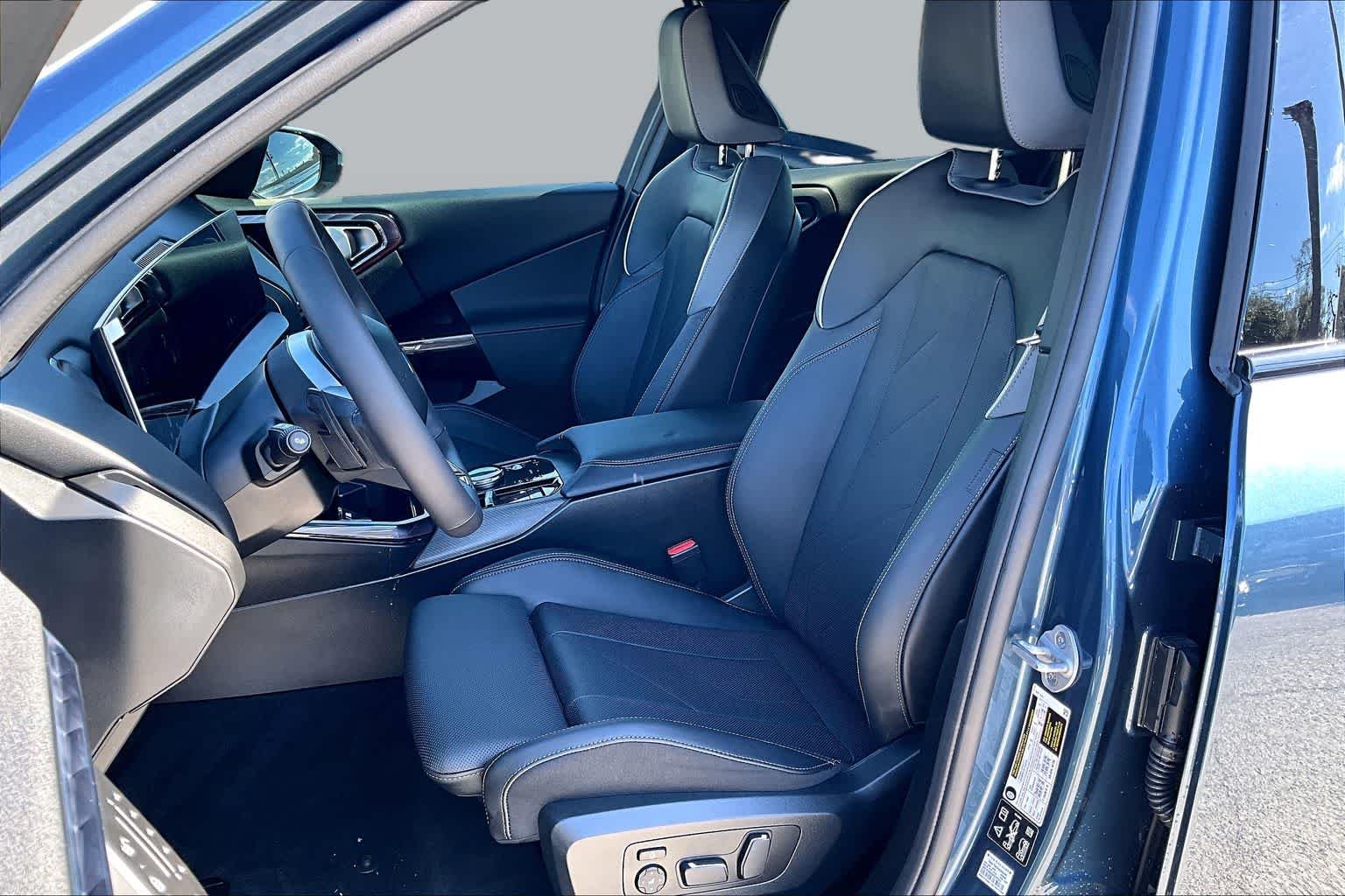 Used 2026 Arctic Race Blue Metallic BMW 30 xDrive image 6