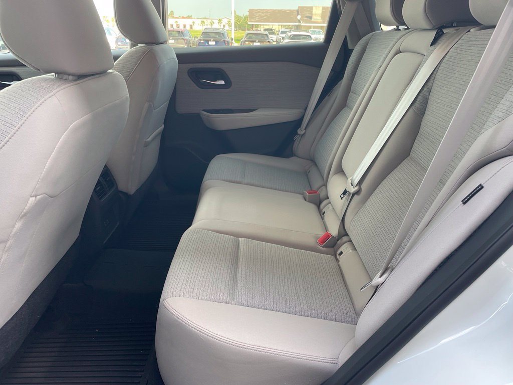 Used 2023 White Nissan SV image 16