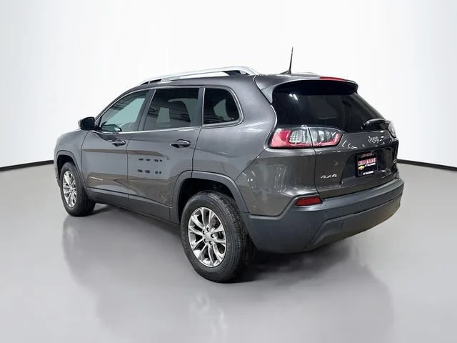 Used 2021  Jeep Latitude Plus image 8