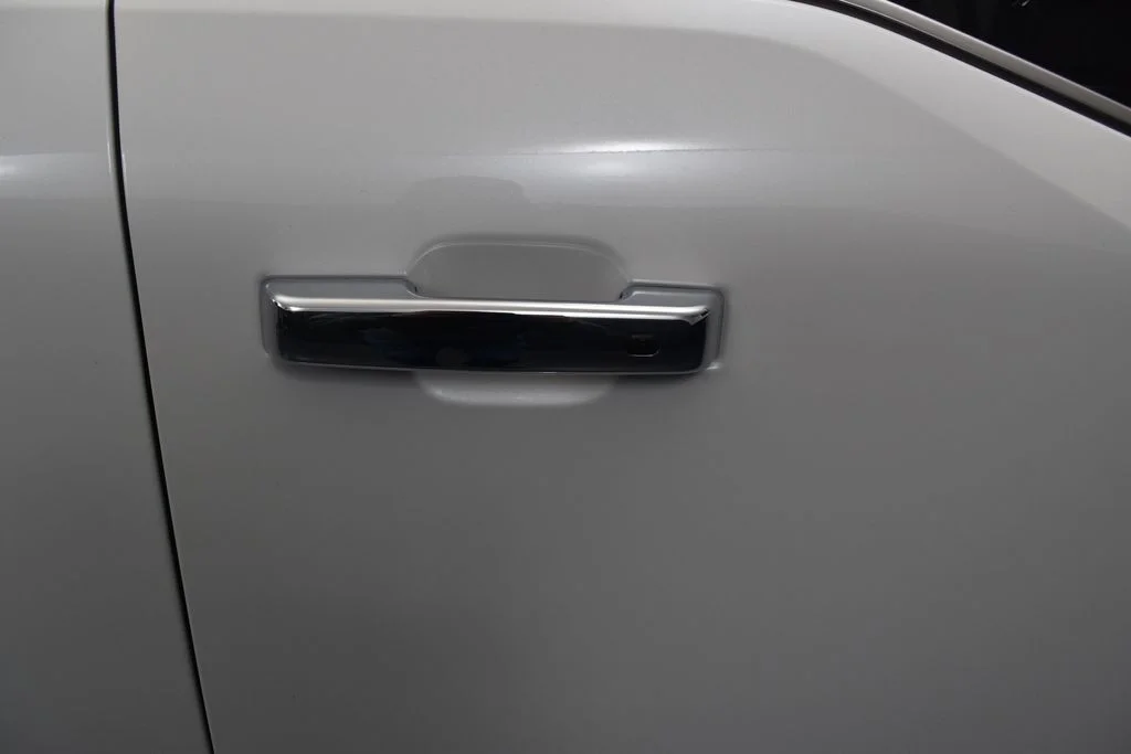 New 2025 White Ford Lariat image 25