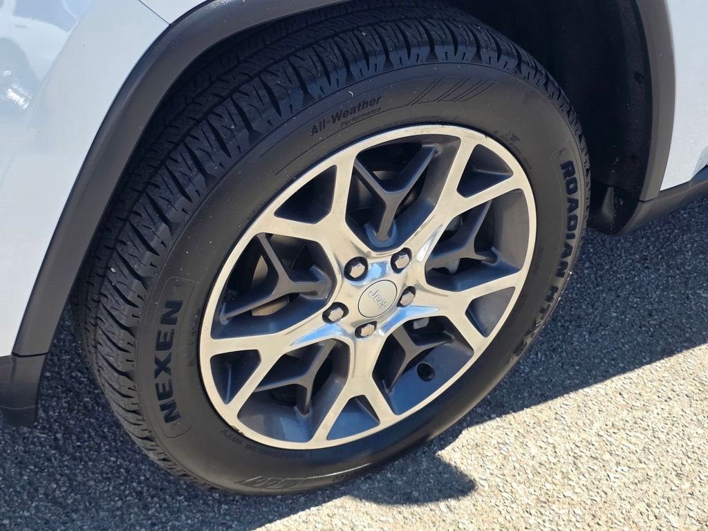 Certified Used 2020 White Jeep Limited image 11