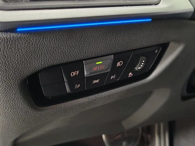 Used 2024 Blue BMW 330I M Sport image 22