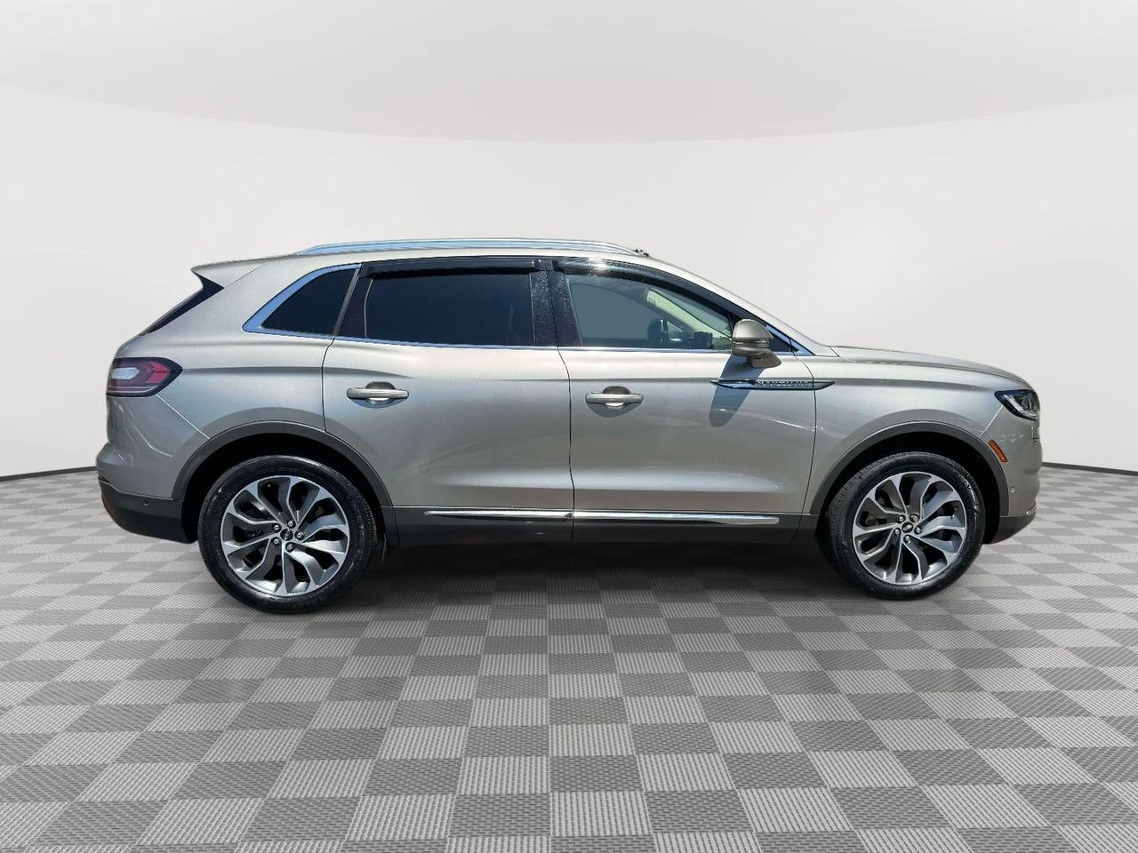 Used 2023 JEWEL SANDSTONE METALLIC PC Lincoln Reserve image 8