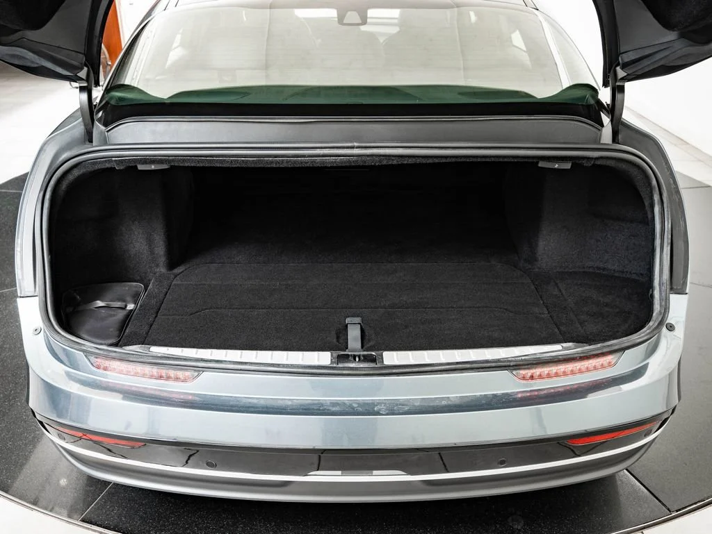 Used 2024 Gray Lucid Touring image 21