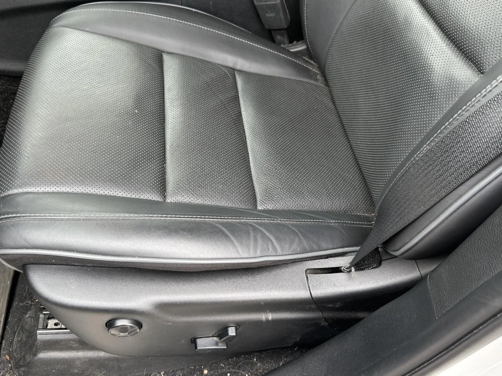 Used 2020 Bright White Clearcoat Jeep Summit image 13