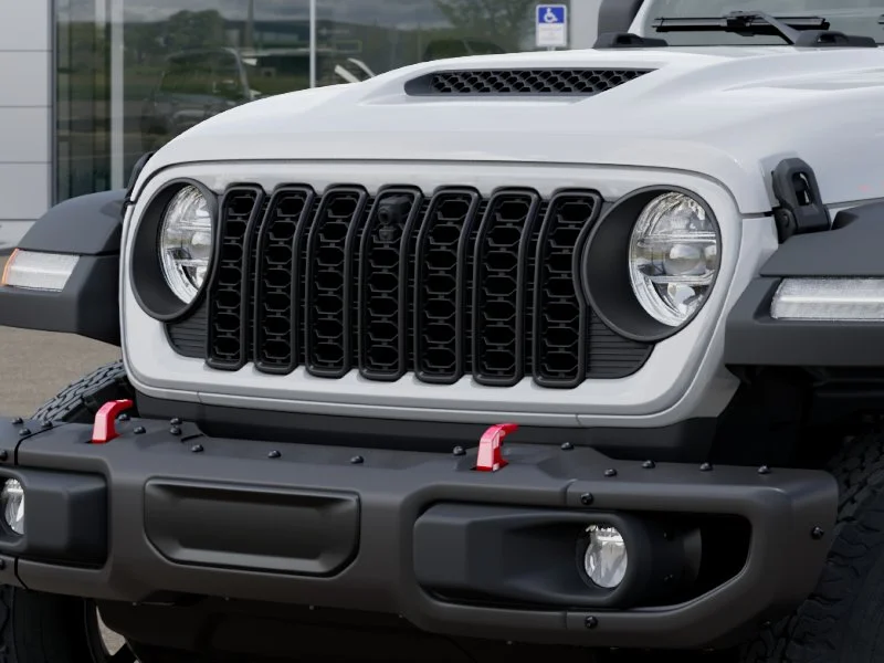 New 2026 Bright White Clear-Coat Exterior Paint Jeep Rubicon image 38
