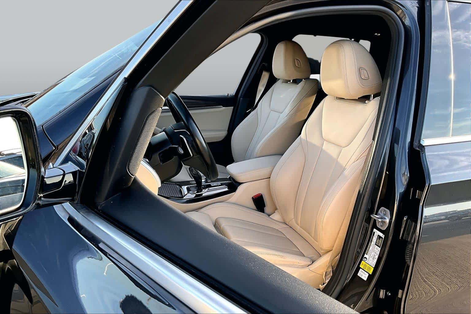 Used 2021 Dark Graphite Metallic BMW sDrive30i image 8