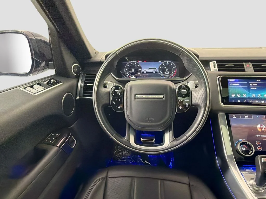Used 2022 Gray Land Rover HSE Silver Edition image 11
