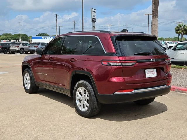 Used 2023 Red Jeep Limited image 5