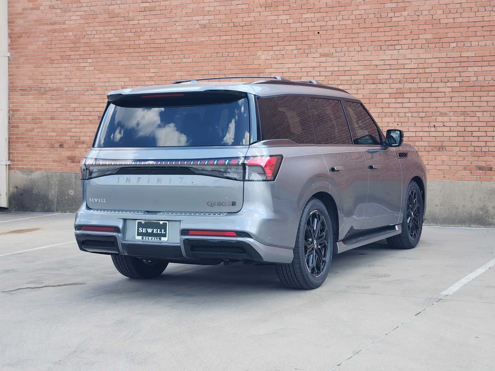 New 2027 DYNAMIC METAL INFINITI Sport 4WD image 3