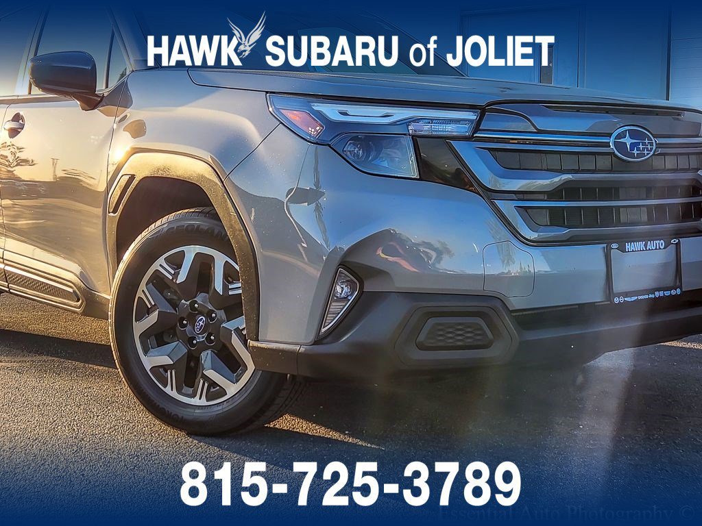 Used 2025 River Rock Pearl Subaru Premium image 2