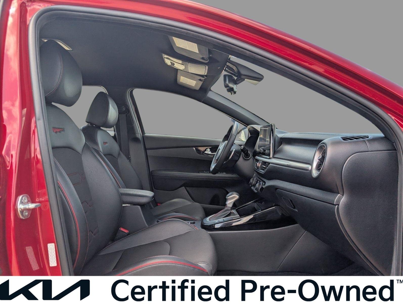 Used 2022 Currant Red Kia GT image 22
