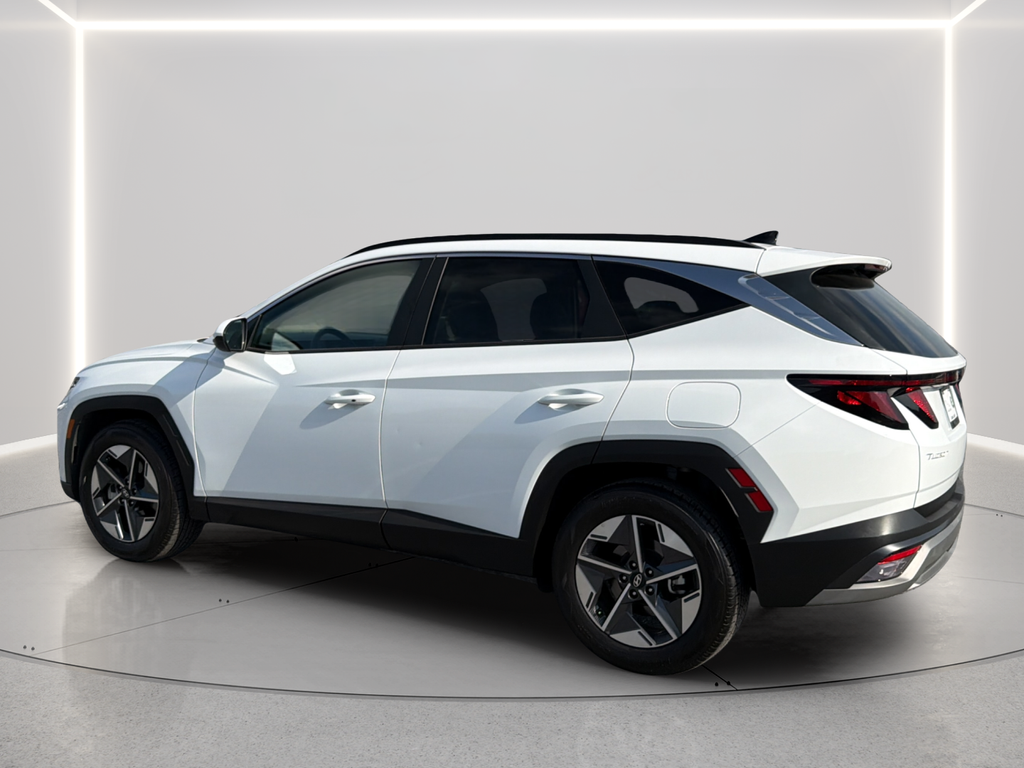 Used 2026 White Hyundai SEL image 14