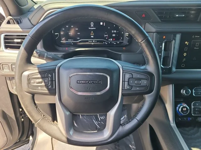Used 2023 Onyx Black GMC Denali image 28