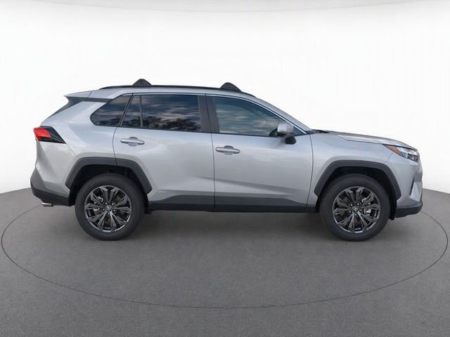 Used 2023 Silver Toyota XLE Premium image 8