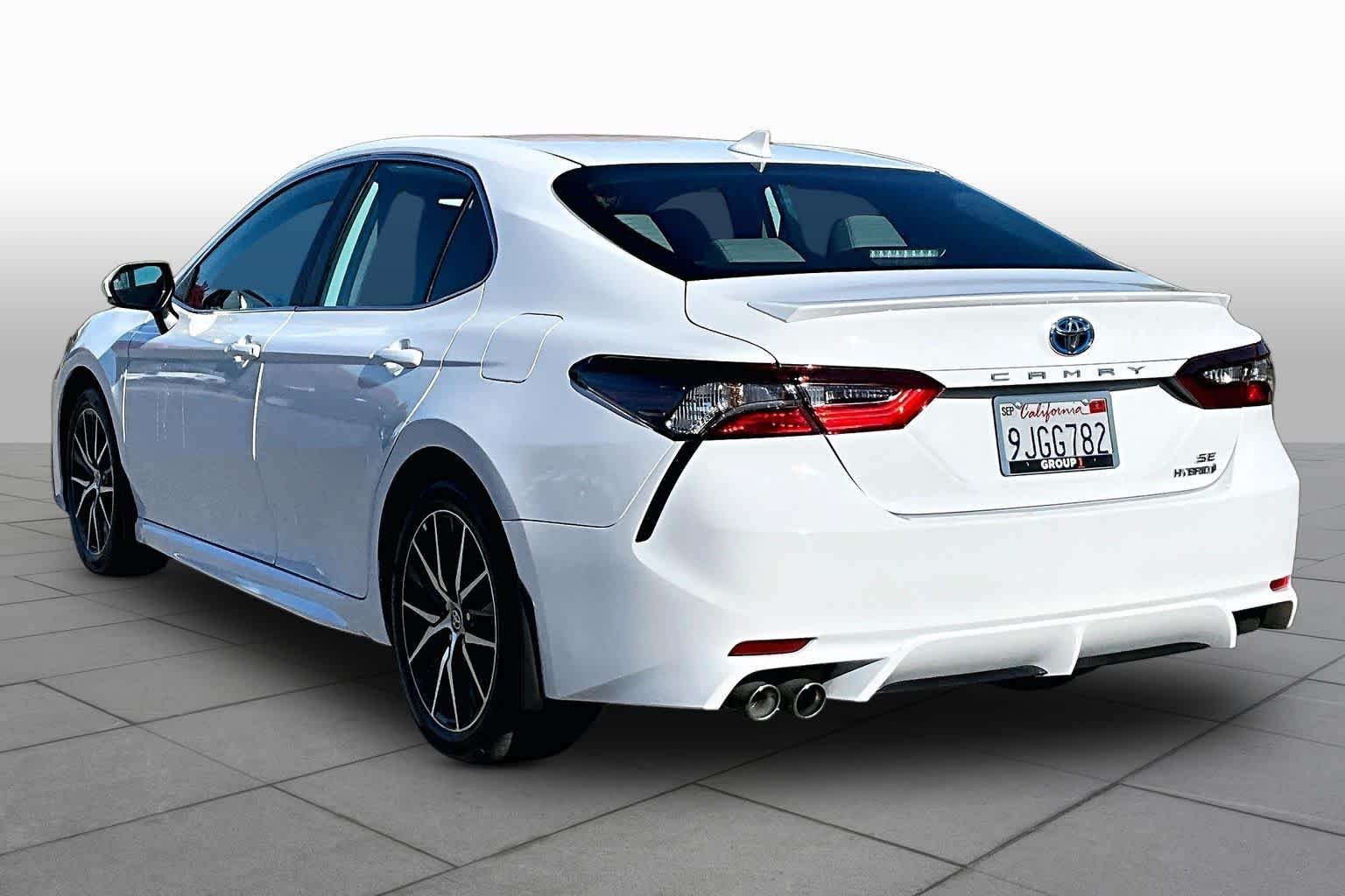 Certified Used 2024 Ice Cap Toyota Hybrid SE image 11