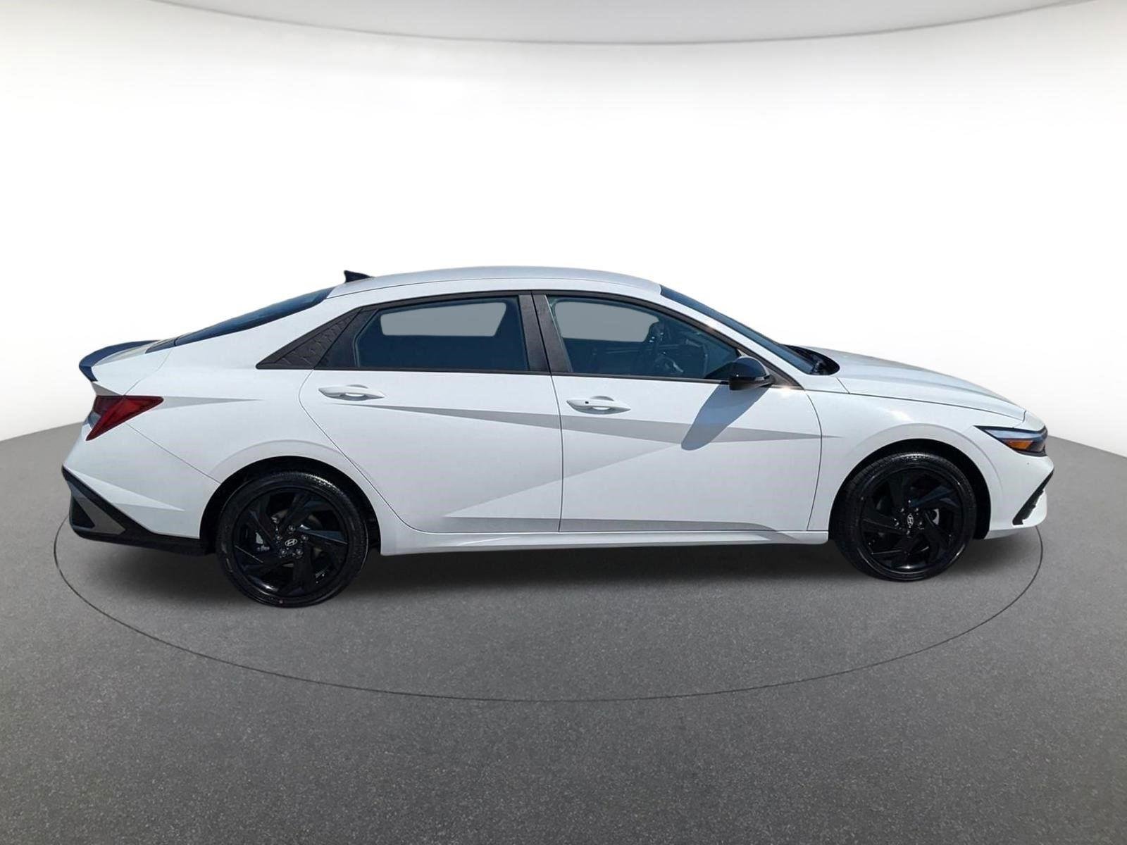 New 2026 Serenity White Hyundai SEL Sport image 3