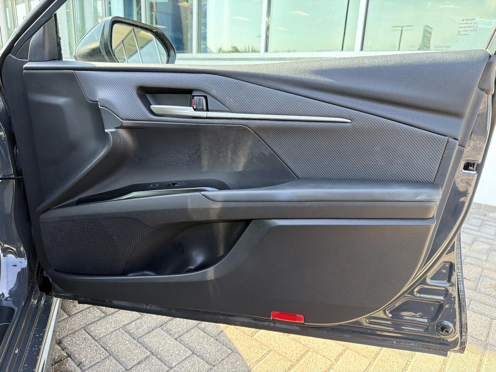 Used 2025 Underground Toyota LE image 29