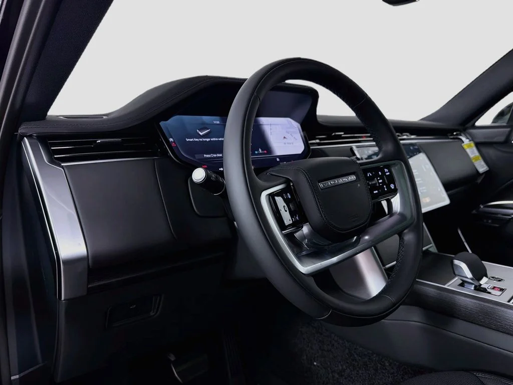 New 2026 Santorini Black Land Rover SE image 9