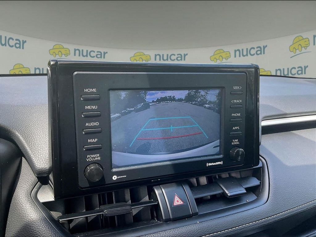 Used 2022 White Toyota XLE image 19