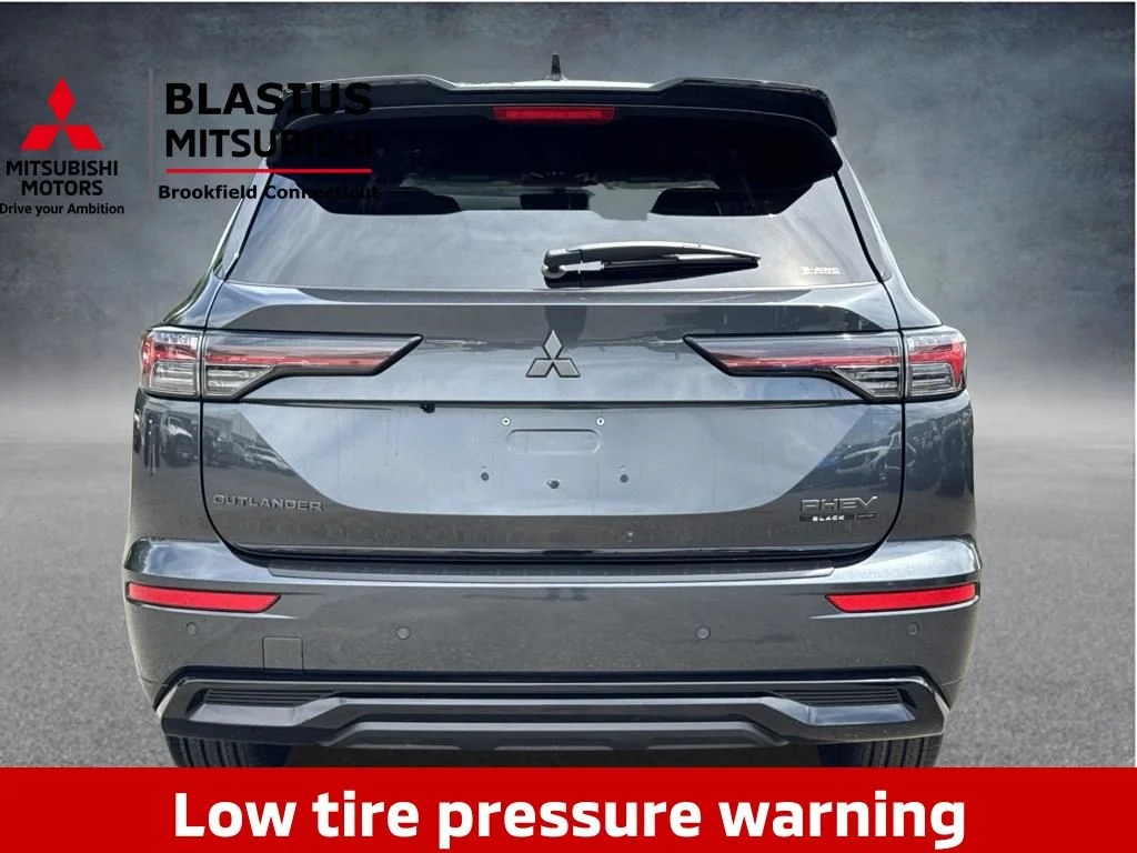 New 2026 Gray Mitsubishi SEL image 7